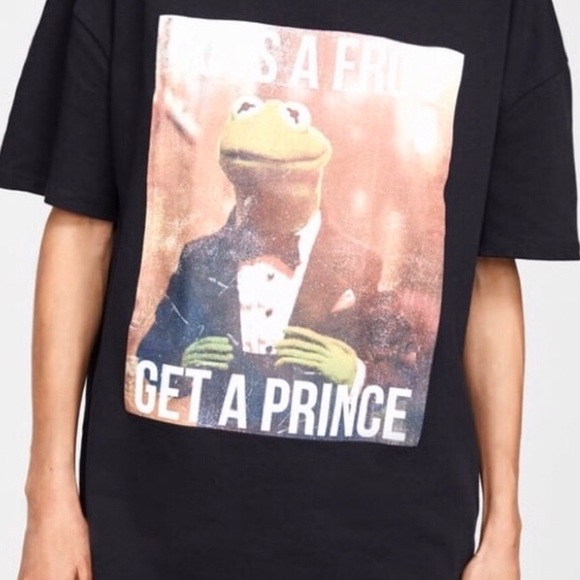 Zara graphic t-shirt w/Disney - Picture 2 of 3